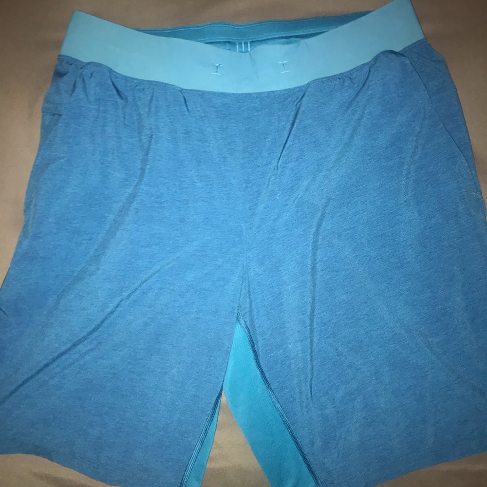 Lululemon Pace breaker 9” seam